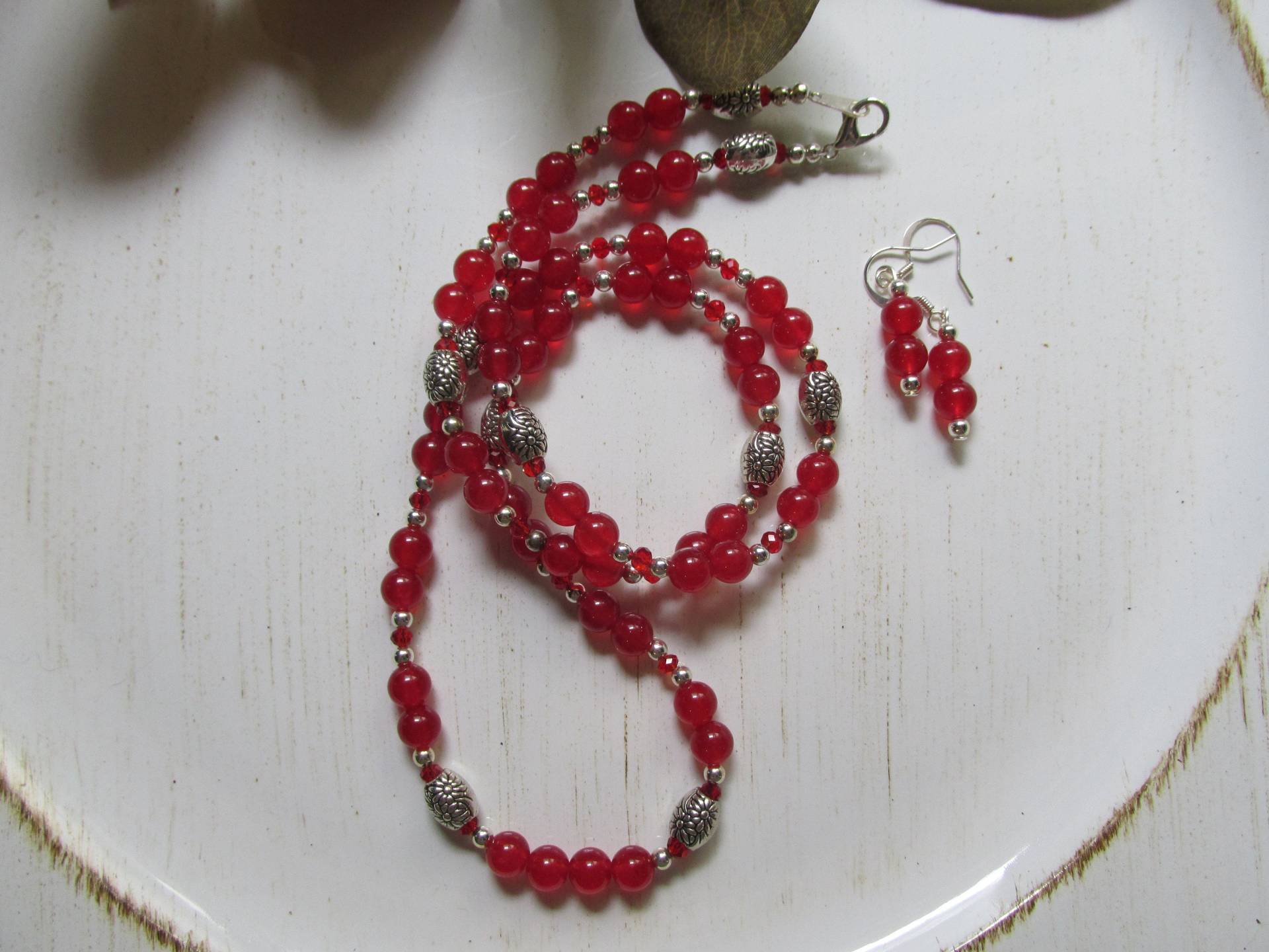 Rote Jade Halskette Und Ohrringe Geschenk Für Sie, Lässig, Einzigartig, Perlen, Handgemacht, Vielseitig, Boho, Modisch, Last Minute Rote Jade Halskette Und Ohrringe Geschenk Für Sie, Lässig, Einzigartig, Perlen, Handgemacht, Vielseitig, Boho, Modisch, Last Minute von KingJewelryByRebecca
