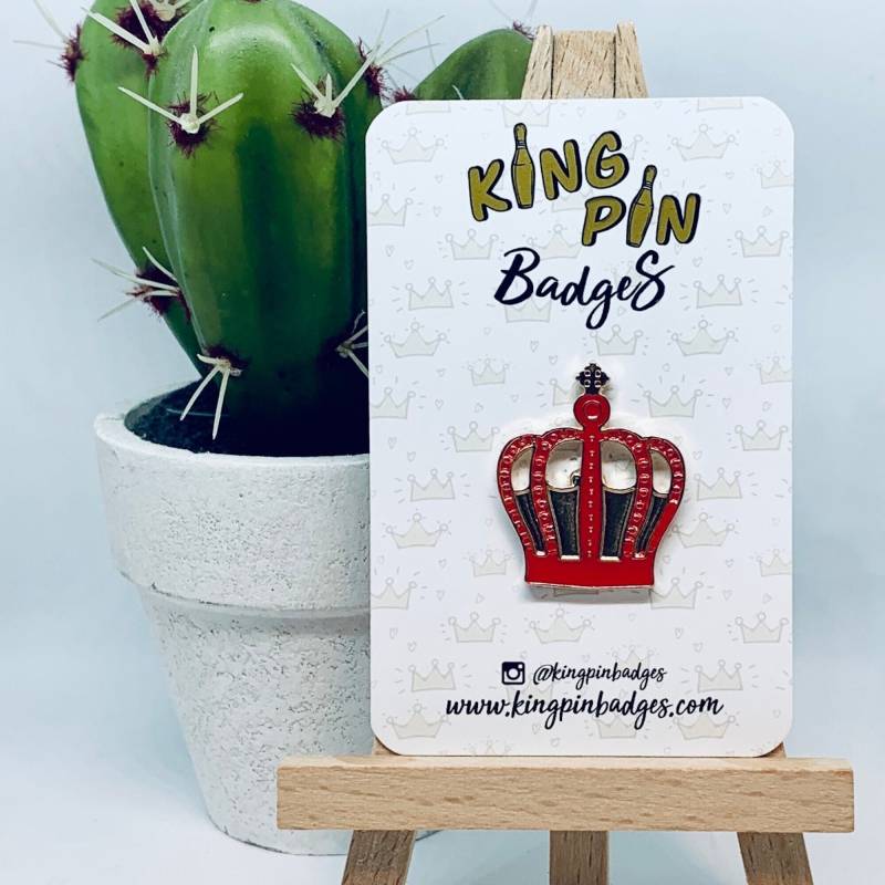 Krone Emaille Pin | Königsfamilie Alice Im Wunderland Anstecker Soft Enamel Hutabzeichen Letterbox Geschenk Mix & Match 3Für2 von KingPinBadges
