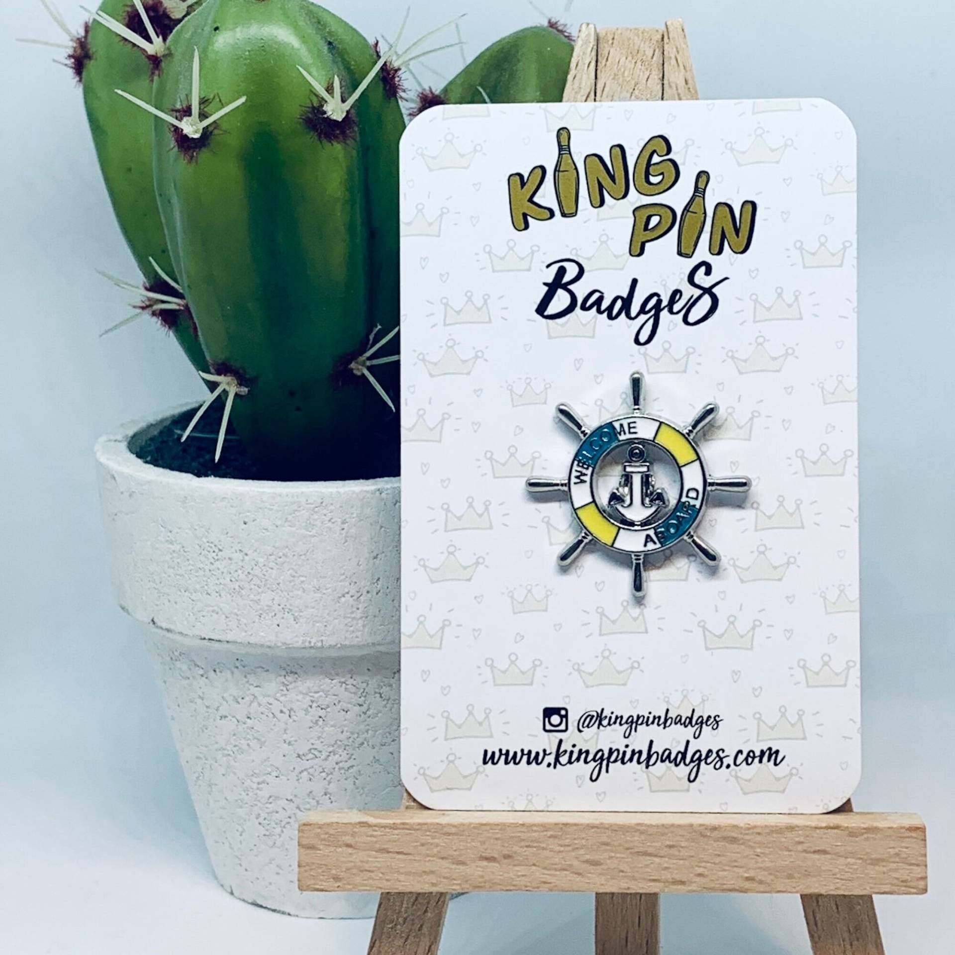 Schiffe Rad Emaille Pin Abzeichen | Maritime Pins Helm Soft Enamel Maritimes Geschenk Letterbox Mix & Match 3Für2 Schiffe Rad Emaille Pin Abzeichen | Maritime Pins Helm Soft Enamel Maritimes Geschenk Letterbox Mix & Match 3Für2 von KingPinBadges