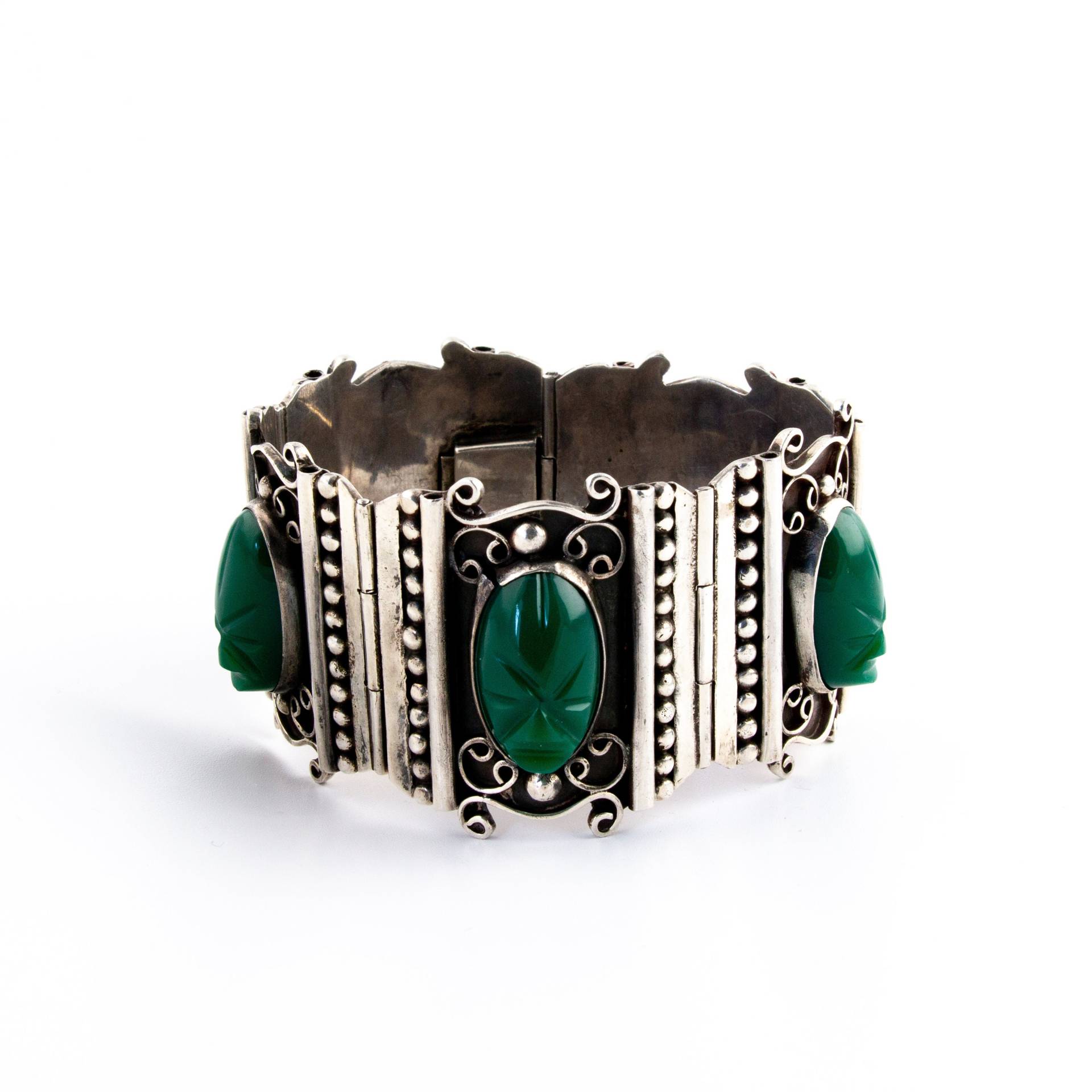 stark Paneled Taxco Idol Armspange Mit Dunkelgrünem Onyx stark Paneled Taxco Idol Armspange Mit Dunkelgrünem Onyx von KingdomFineJewelry