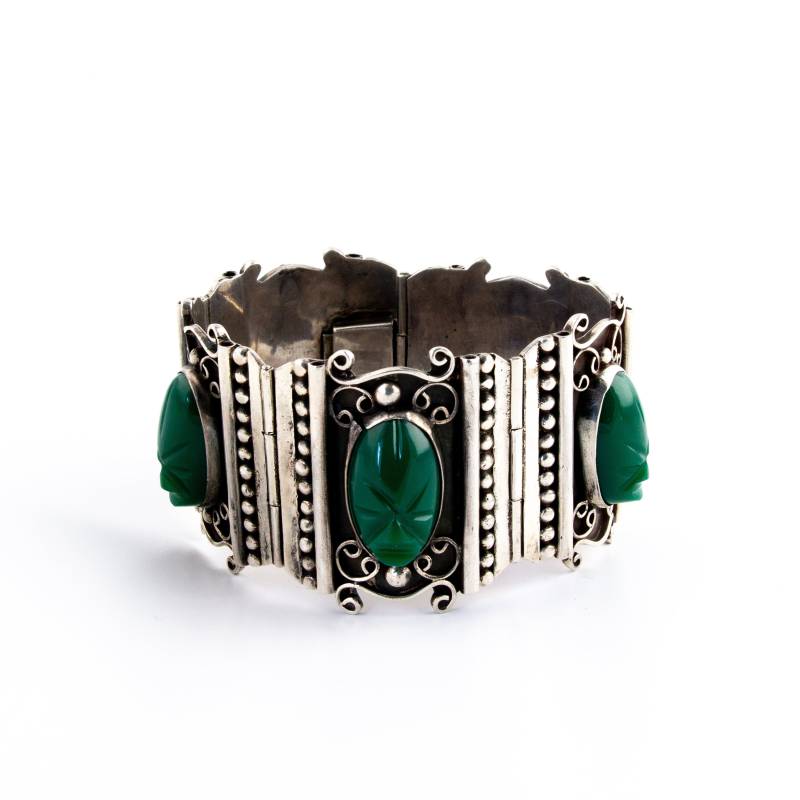 stark Paneled Taxco Idol Armspange Mit Dunkelgrünem Onyx von KingdomFineJewelry