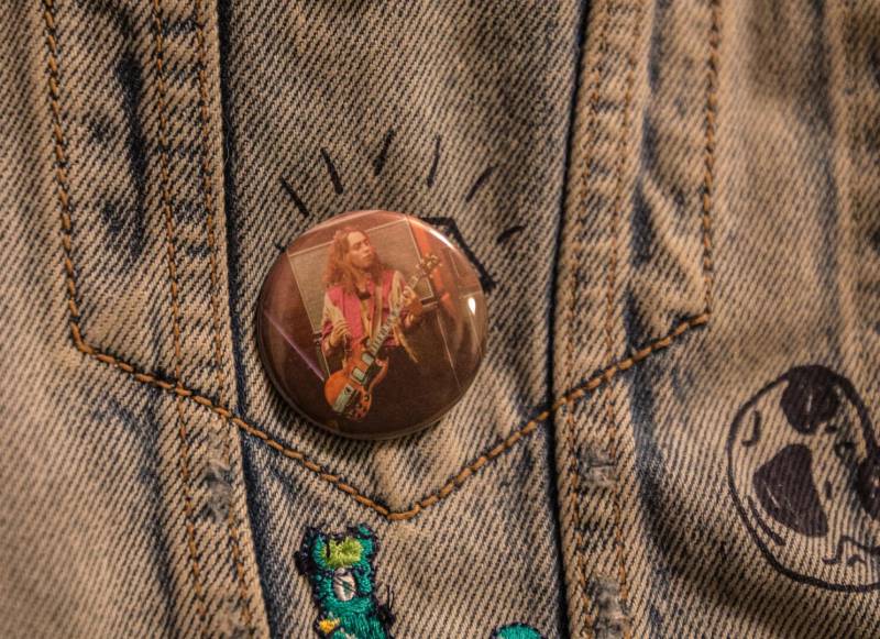 Hochwertiger Jake Tribute Button von KingofRocknRoll