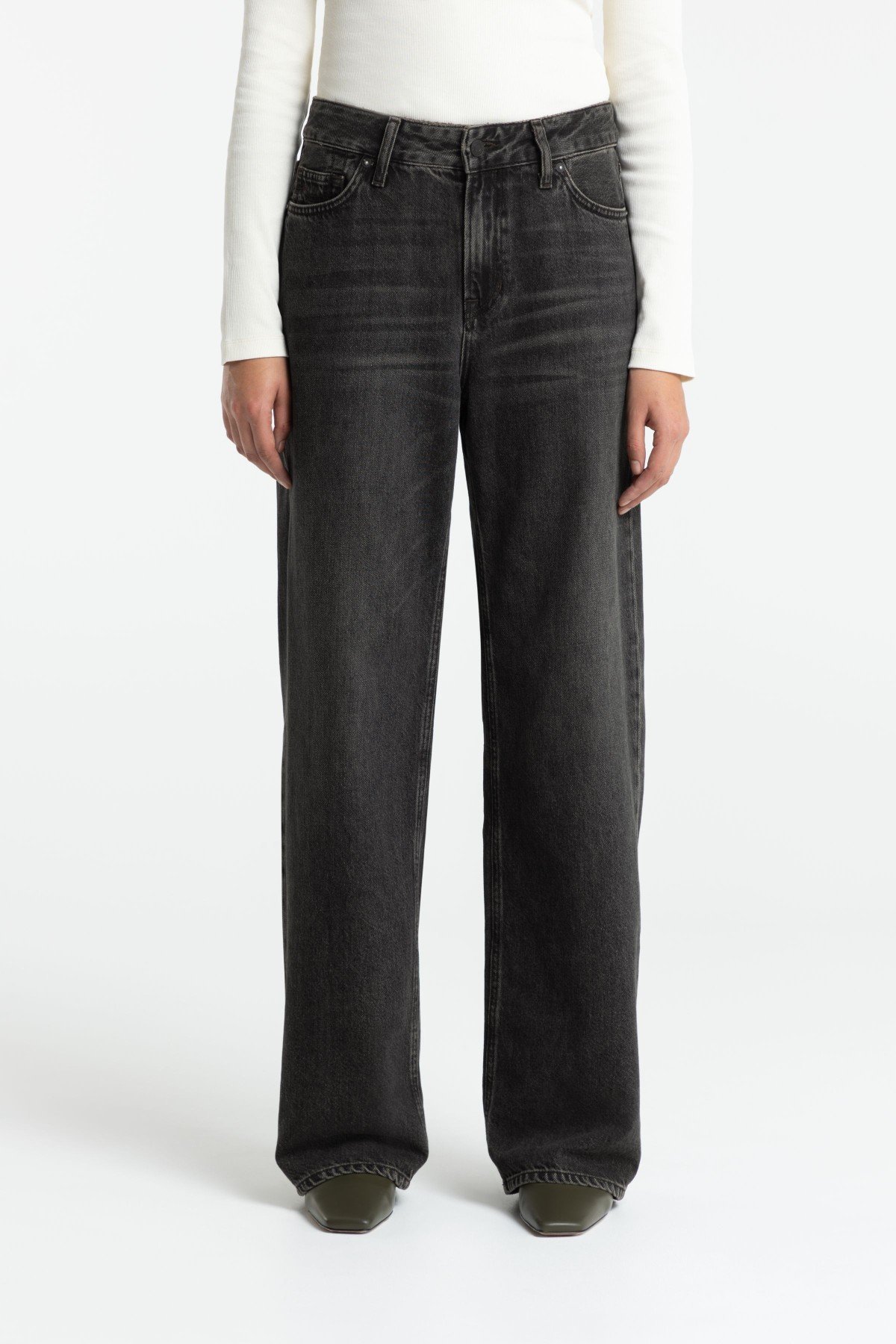 Jeans Joan Vilma Brown Black Worn von Kings of Indigo