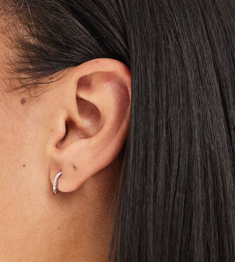 Kingsley Ryan - Creolen aus Sterlingsilber mit eingesetzten Schmucksteinen von Kingsley Ryan