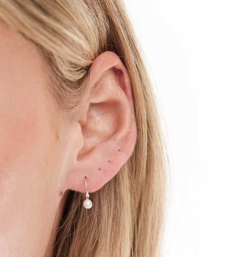 Kingsley Ryan - Kleine Creolen aus Sterlingsilber mit Schmuckperle von Kingsley Ryan