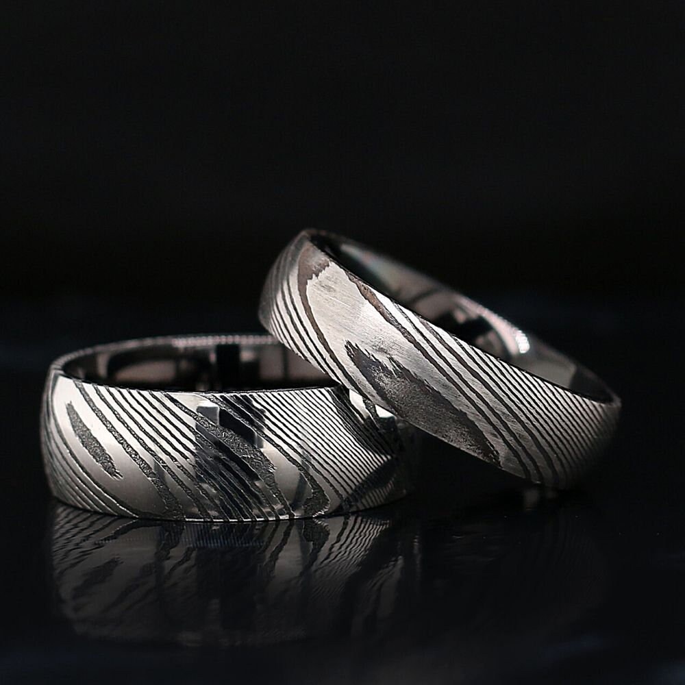 2 Stück Für Sie Und Ihn Damaststahl Ring Set Mokume Gane Hochzeitsband Verlobungsringe - Kostenlose Gravur von KingswayJewelry