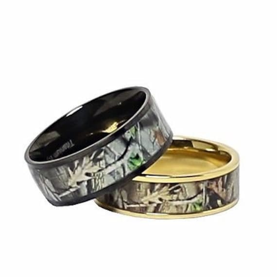 His & Her Camo Eheringe Set Titan Ringe - Freie Gravur von KingswayJewelry