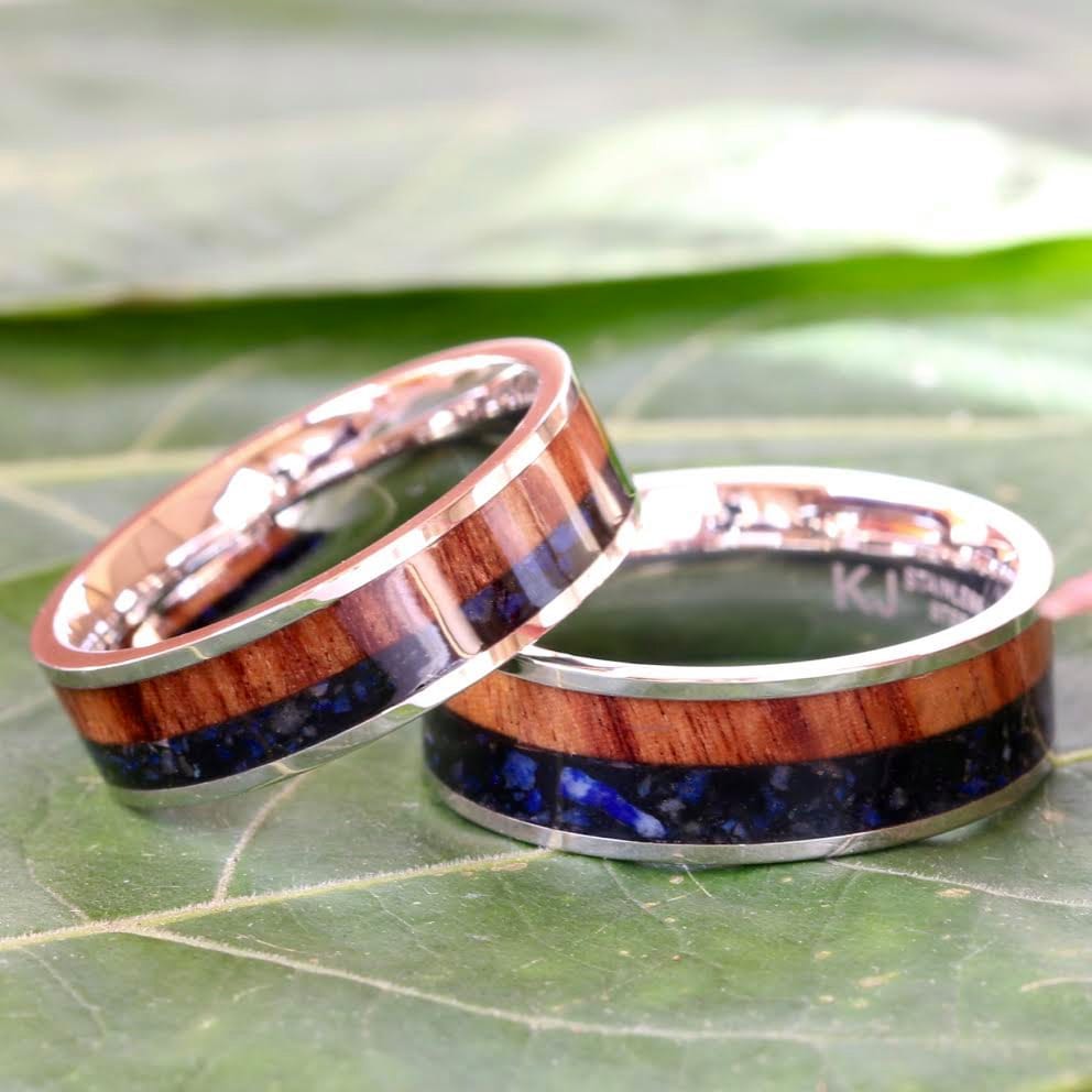 Sein Und Ihr Lapis Lazuli Ehering Set Koa Holz Eheringe Edelstahl Verlobungsringe - Gratis Gravur von KingswayJewelry