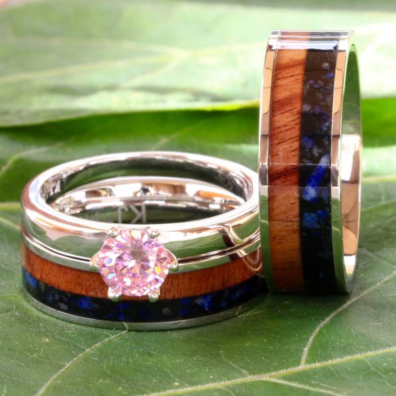 Seine Und Sie 3 Stück Lapis Lazuli Ehering Set Koa Holz Edelstahl Verlobungsringe von KingswayJewelry
