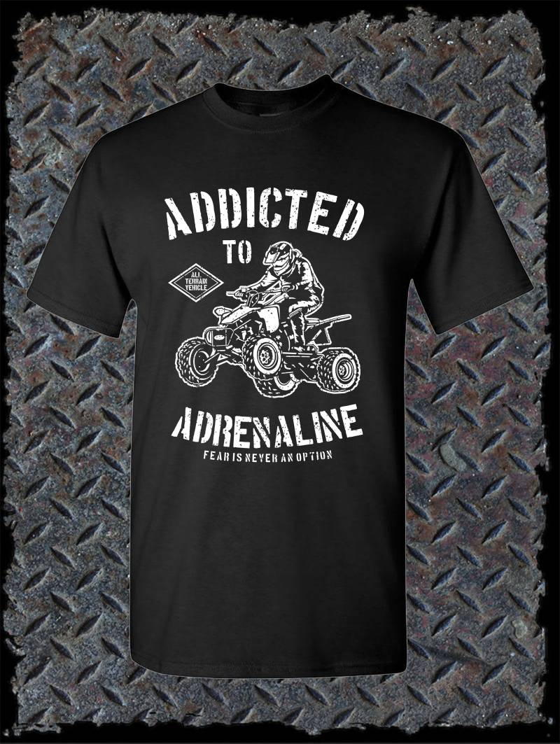 Süchtig Nach Adrenalin Atv T-Shirt/Motorsport Racing All Terrain Fahrzeug Süchtig Nach Adrenalin Atv T-Shirt/Motorsport Racing All Terrain Fahrzeug von KinsmanTradingCo