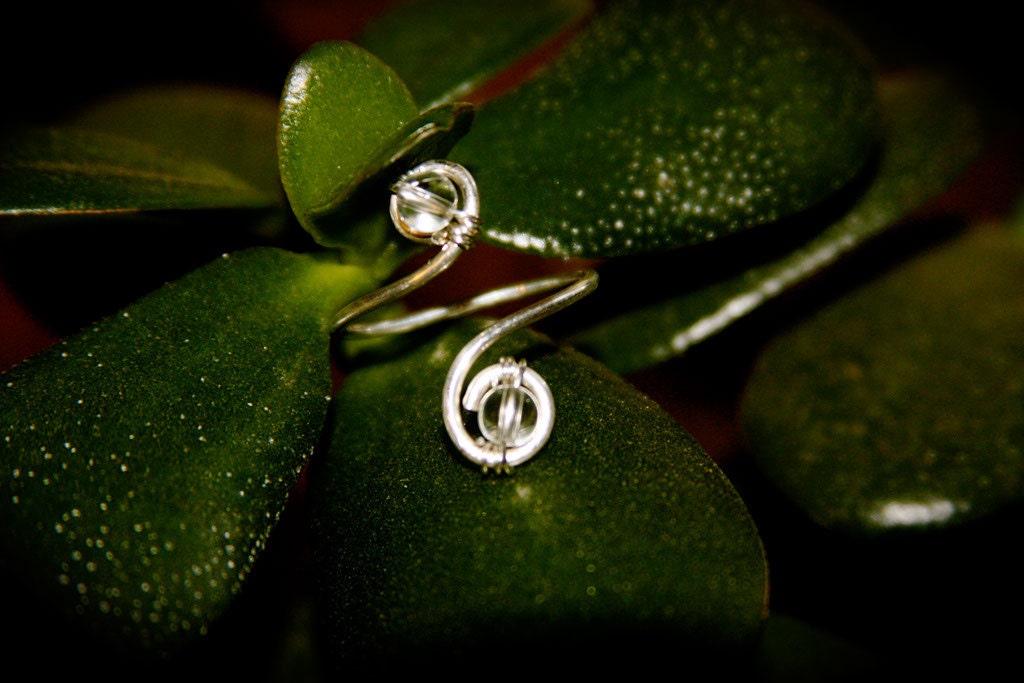 Custom Made - Jede Größe Kristall Quarz Verstellbardraht Gewickelt Heilung Ring Custom Made - Jede Größe Kristall Quarz Verstellbardraht Gewickelt Heilung Ring von KintiCrafted