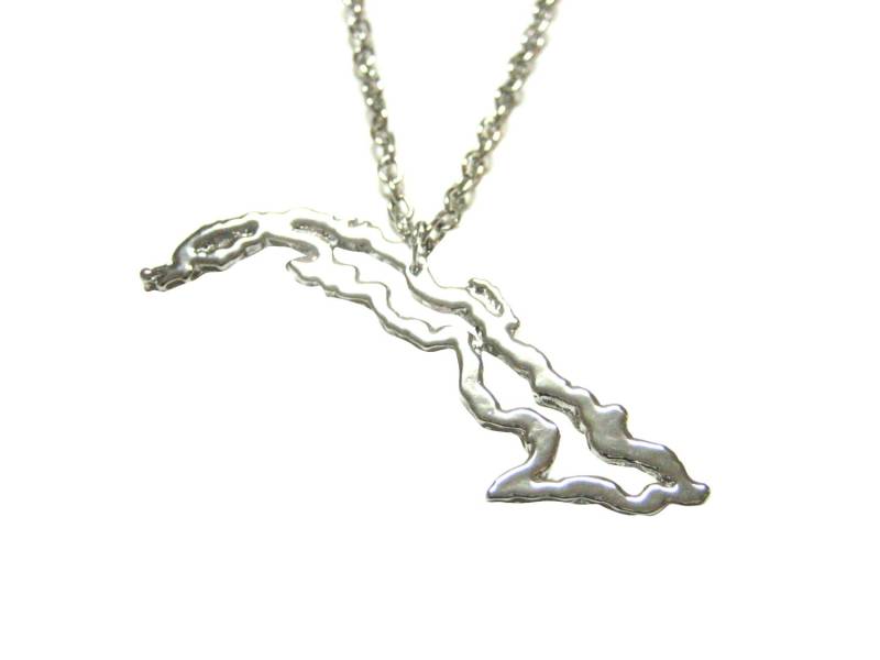 Silber Getönten Kuba Karte Umriss Anhänger Halskette von KiolaDesigns