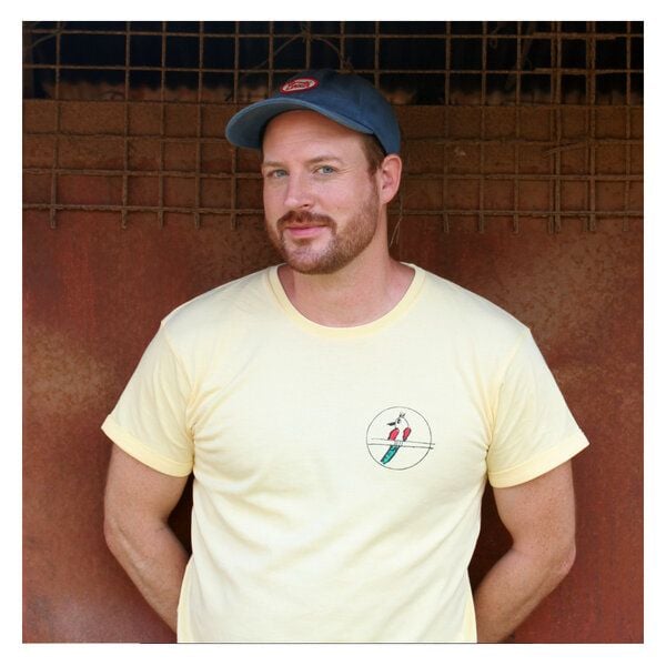 Kipepeo-Clothing Herren Print T-Shirt aus Bio-Baumwolle NDEGE. Made in Africa von Kipepeo-Clothing