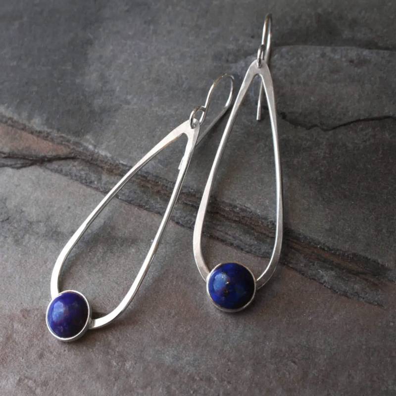 Lapis Lazuli Tropfen Ohrringe Handgemachte Sterling Silber Ohrhänger von KiraFerrer