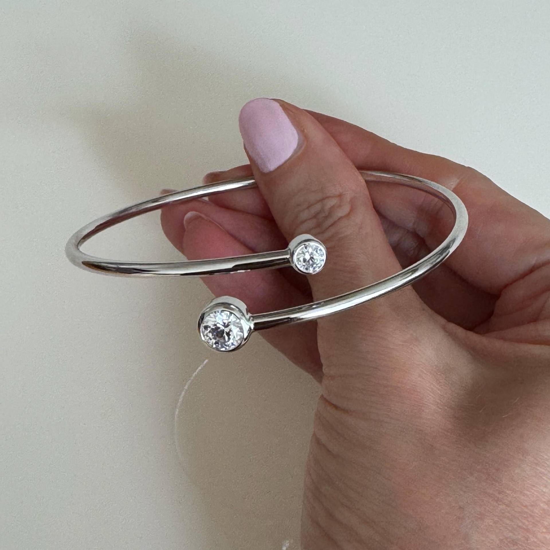Armreif Mit Zirkonia 925 Sterling Silber Rhodiniert Armreif Mit Zirkonia 925 Sterling Silber Rhodiniert von KiraMiraJewelry