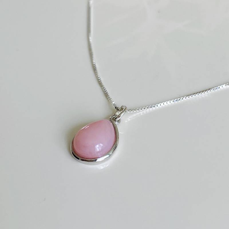 Pink Opal Anhänger Mit Kette 925 Sterling Silber Pink Opal Anhänger Mit Kette 925 Sterling Silber von KiraMiraJewelry