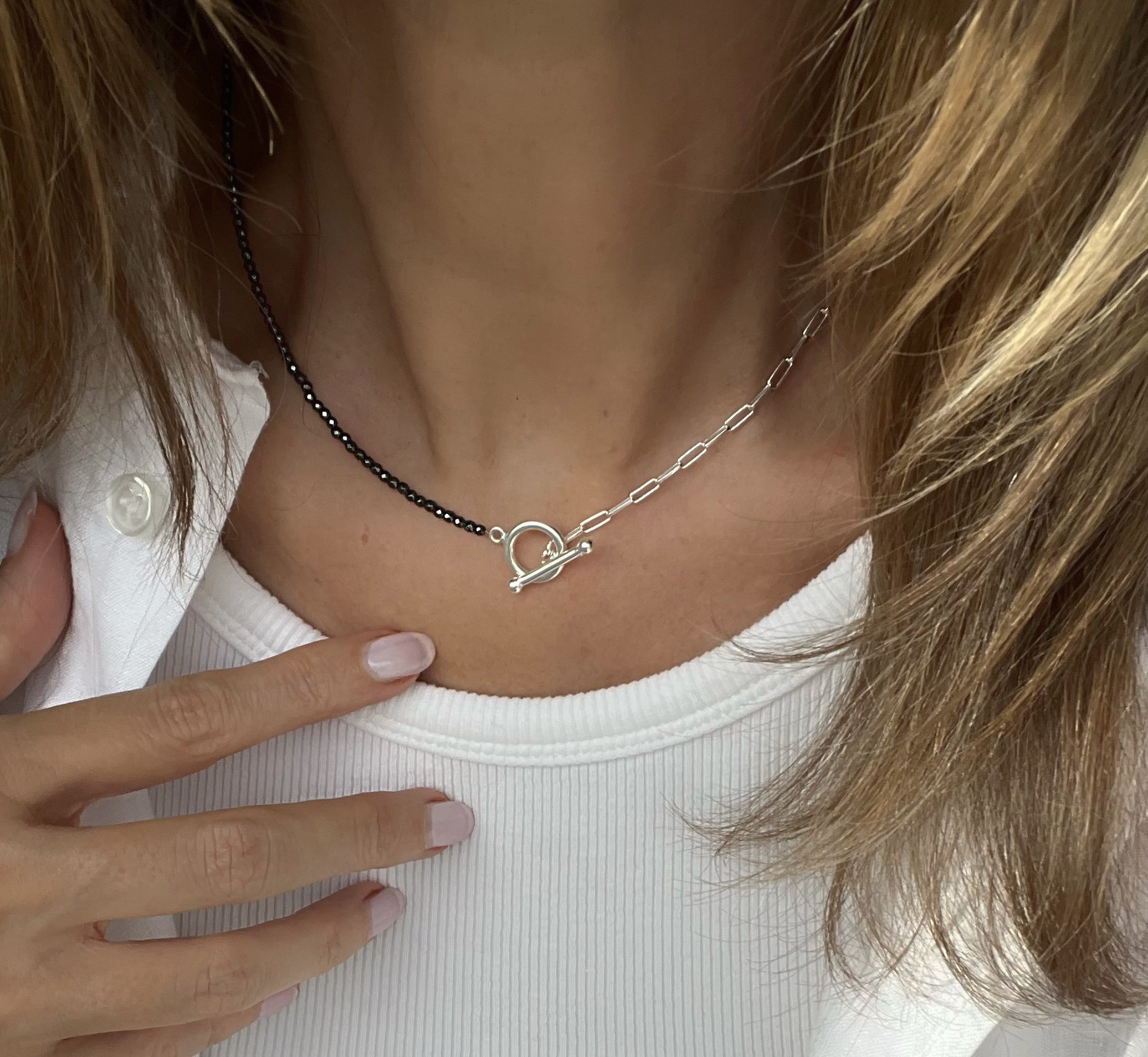 Zarte Gliederkette Mit Hämatit Und Knebelverschluss 925 Sterling Silber Zarte Gliederkette Mit Hämatit Und Knebelverschluss 925 Sterling Silber von KiraMiraJewelry