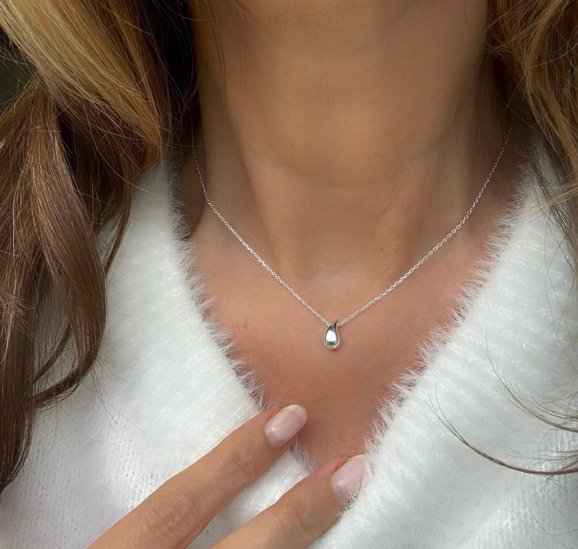 Zarte Tropfen Kette 925 Sterling Silber Zarte Tropfen Kette 925 Sterling Silber von KiraMiraJewelry