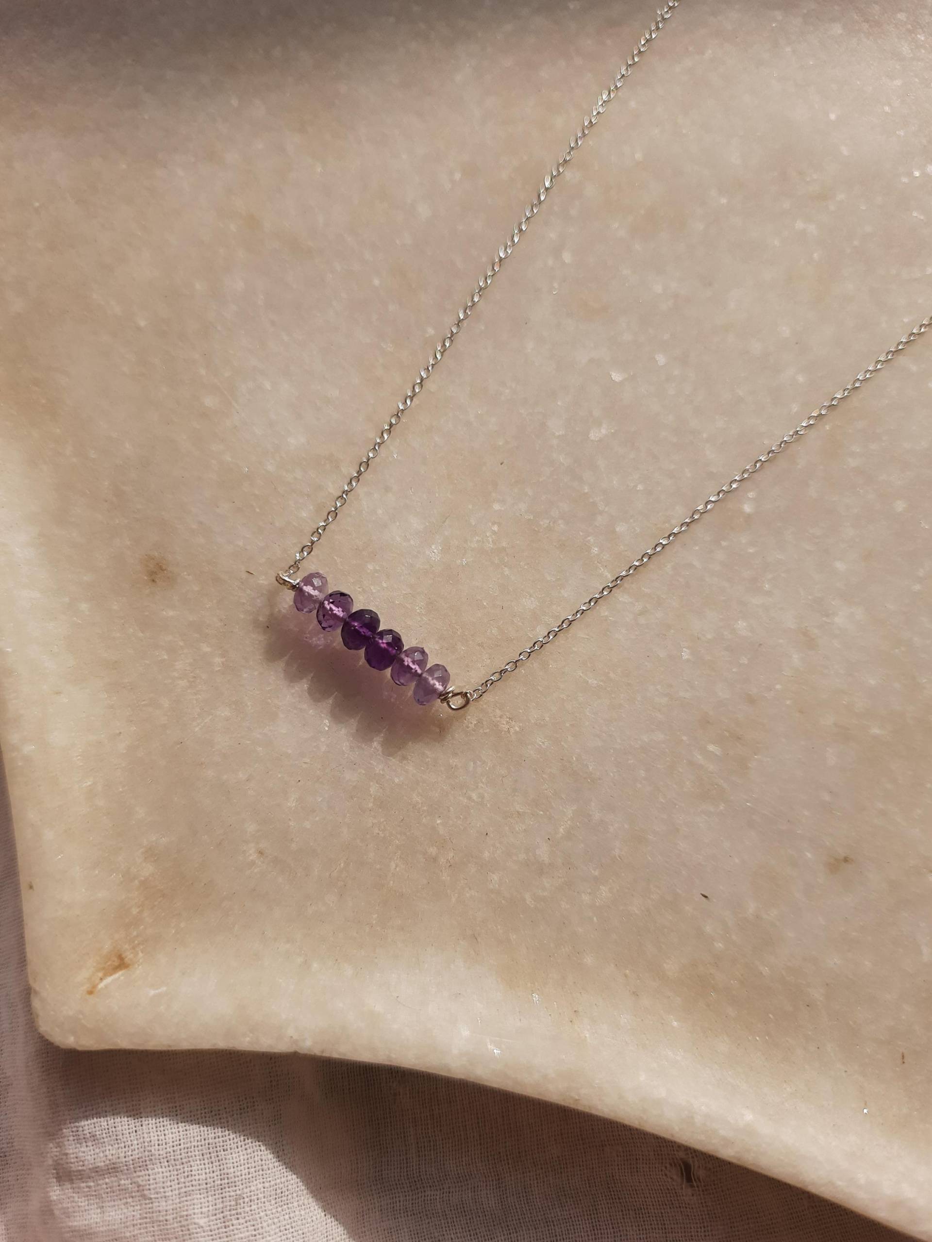 Amethyst Rondelle Perlen Bar Anhänger Für Frauen Zierliche Edelstein Auf Vergoldetem Messing Oder Silber Kette Beruhigende Balance Heilung Schmuck Amethyst Rondelle Perlen Bar Anhänger Für Frauen Zierliche Edelstein Auf Vergoldetem Messing Oder Silber Kette Beruhigende Balance Heilung Schmuck von KiriKiriGems