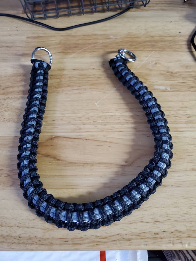 Paracord Gewickelt Bop Ketten/Korrektur Lanyard/Halsband Paracord Gewickelt Bop Ketten/Korrektur Lanyard/Halsband von Kirksgearmart