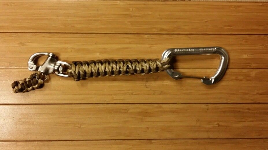 Paracord Schlüsselanhänger Mammut Karabiner Mit Und Drehbarem Schäkelverschluss Paracord Schlüsselanhänger Mammut Karabiner Mit Und Drehbarem Schäkelverschluss von Kirksgearmart