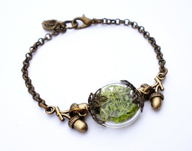 Armkettchen Armband Bronze "Little Acorns" Grün von KirschrotTreasury