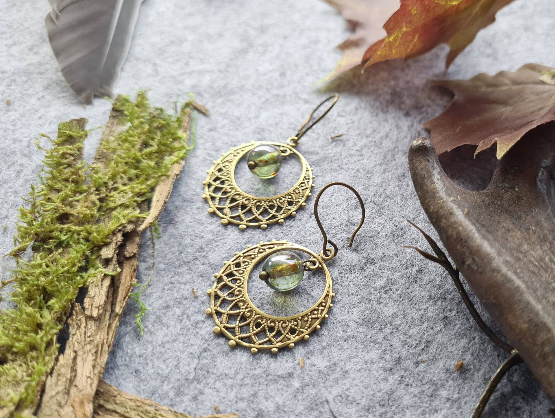 Chandelier Ohrhänger Bronze " Moostautröpfchen Grün Oliv Olivgrün von KirschrotTreasury