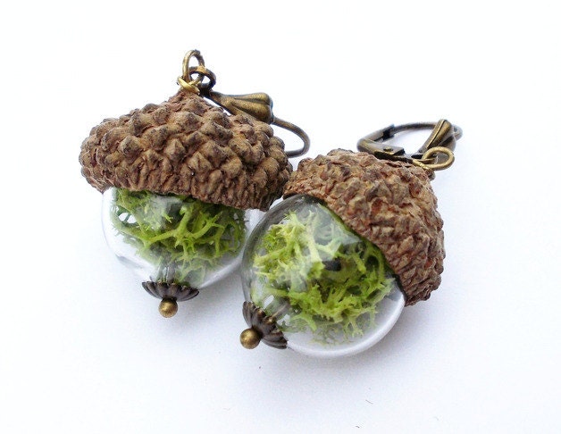 Glaskugel-Ohrringe Bronze "Little Acorns" Grün von KirschrotTreasury