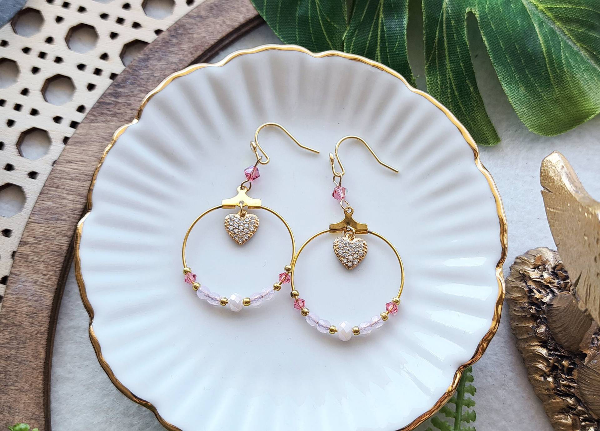 Ready To Ship - Ohrhänger Vergoldet " Feeling Of Love Ohrringe Gold Mit Perlen Rosa Pink Opalrosa Fuchsia Und Strassbesetzten Herzen Cz Ready To Ship - Ohrhänger Vergoldet " Feeling Of Love Ohrringe Gold Mit Perlen Rosa Pink Opalrosa Fuchsia Und Strassbesetzten Herzen Cz von KirschrotTreasury