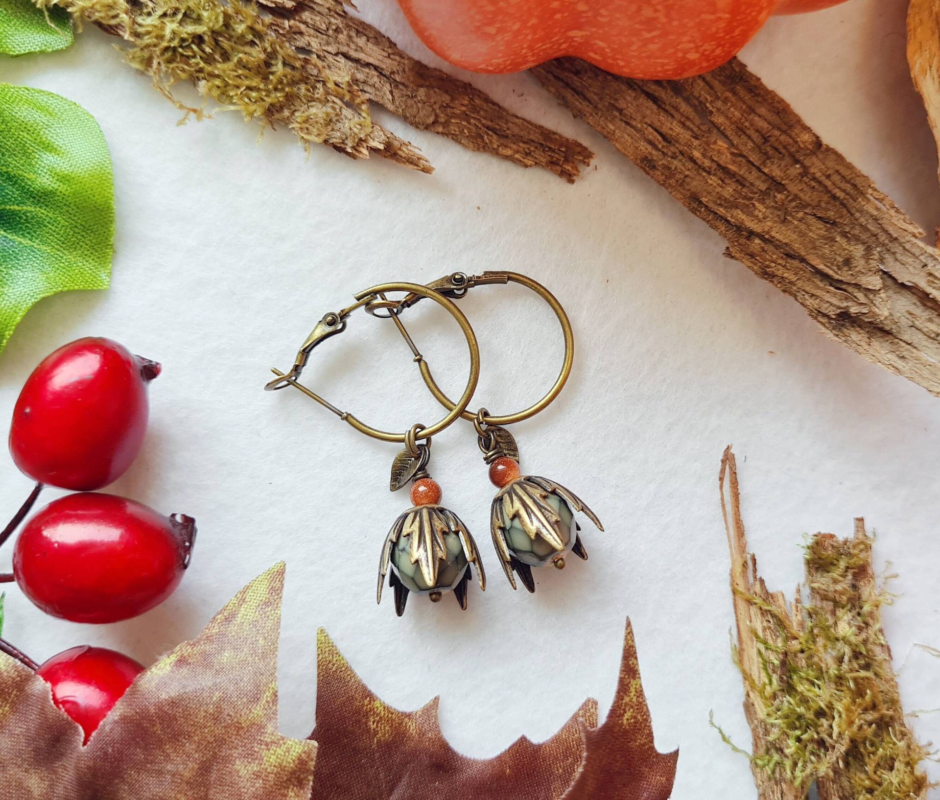 Ready To Ship - Ohrringe Creolen Bronze " Winterbeeren Grau Kupfer Braun Ready To Ship - Ohrringe Creolen Bronze " Winterbeeren Grau Kupfer Braun von KirschrotTreasury