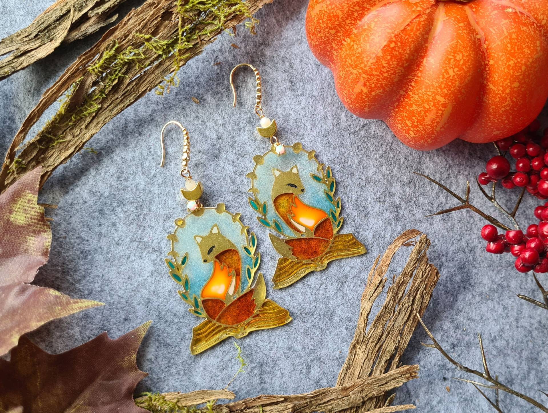 Ready To Ship Ohrringe Gold " Foxy Fairytales Orange Grün Hellblau Weiß Ready To Ship Ohrringe Gold " Foxy Fairytales Orange Grün Hellblau Weiß von KirschrotTreasury