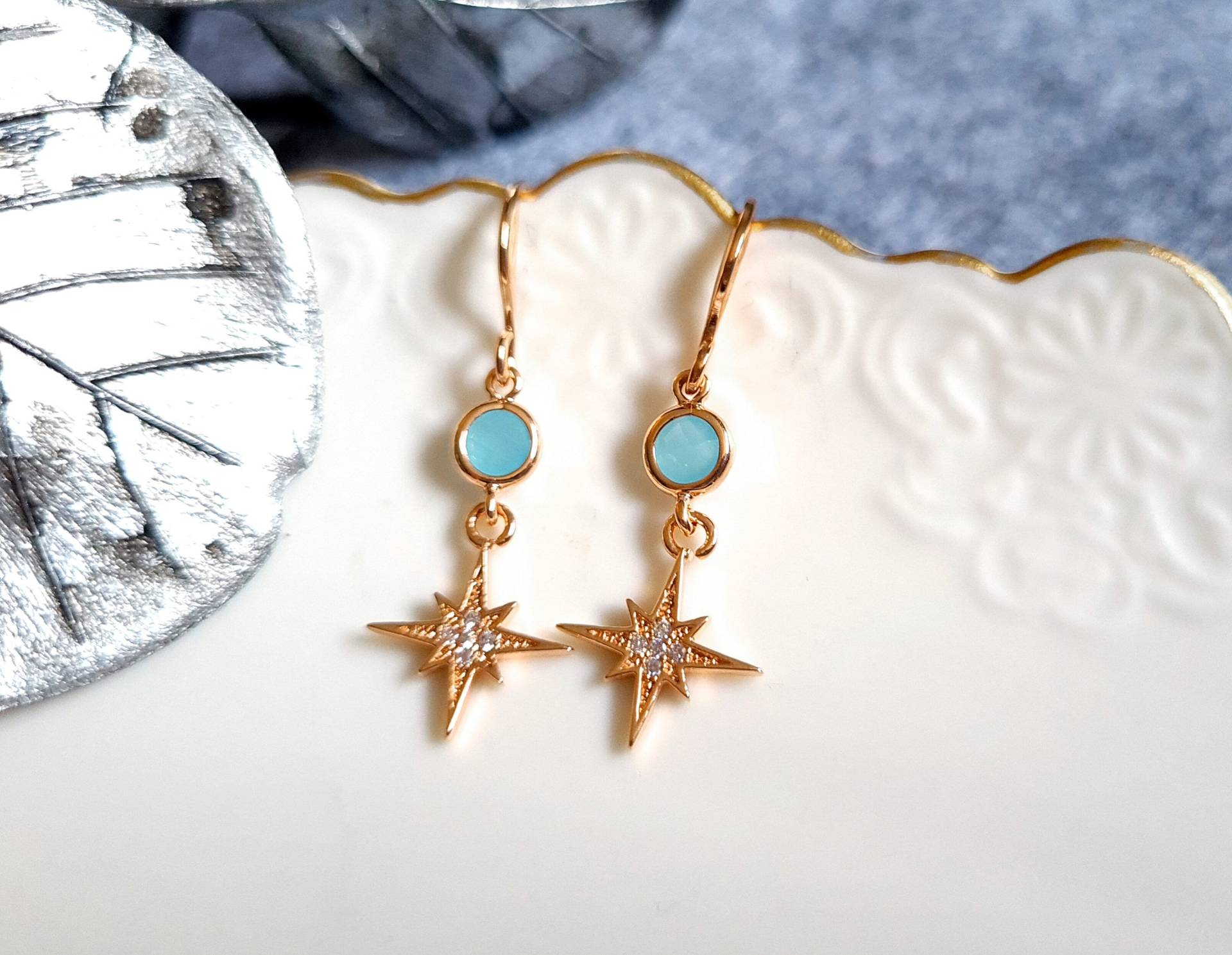 Ready To Ship - Ohrringe Rosegold Vergoldet " Weihnachtsstern Hellblau Türkis Aqua von KirschrotTreasury