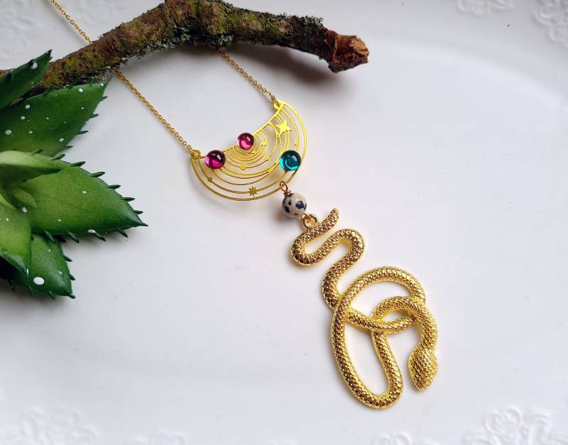 Ready To Ship - Statement Halskette Vergoldet " Hundertwasserschlange Grün Lila Pink Smaragd von KirschrotTreasury