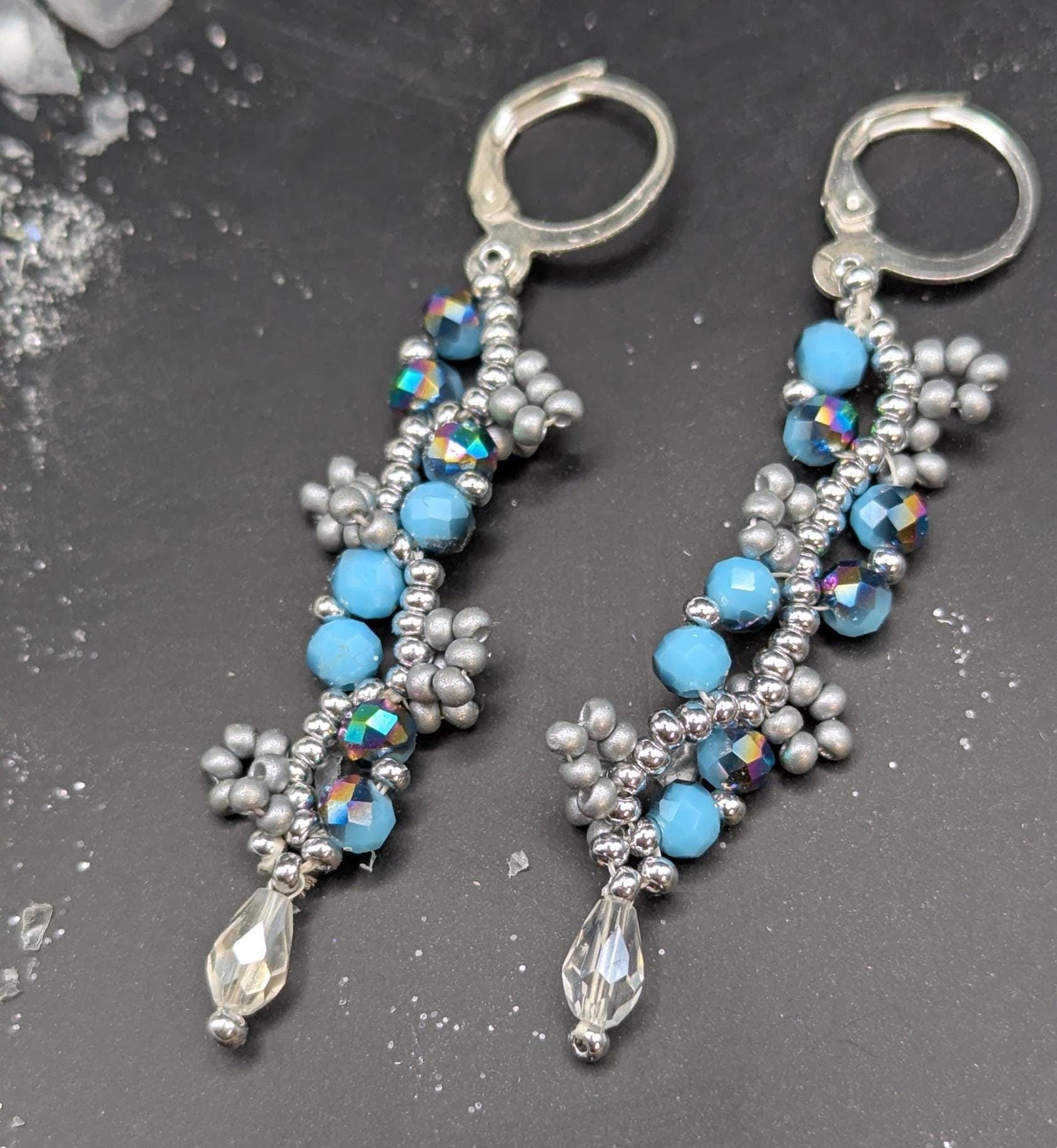 Ohrringe Hängendm Silber, Blau, Hängeohrringe Aus Glasperlen, Handgemachte Ohrringe, Edelstahl Brisuren, Florale Boho Ohrringe Hängendm Silber, Blau, Hängeohrringe Aus Glasperlen, Handgemachte Ohrringe, Edelstahl Brisuren, Florale Boho von KirstensSchmuckWerk