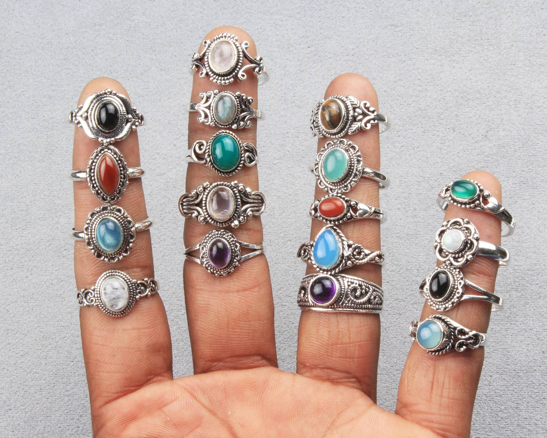 Natürliche Multi Kristall Ringe, Handgemachter Ring, Boho Silber Overlay Frauen Hippie Vintage Kleine Stein Ring Größe 5 Bis 10 von KirtiGlobal