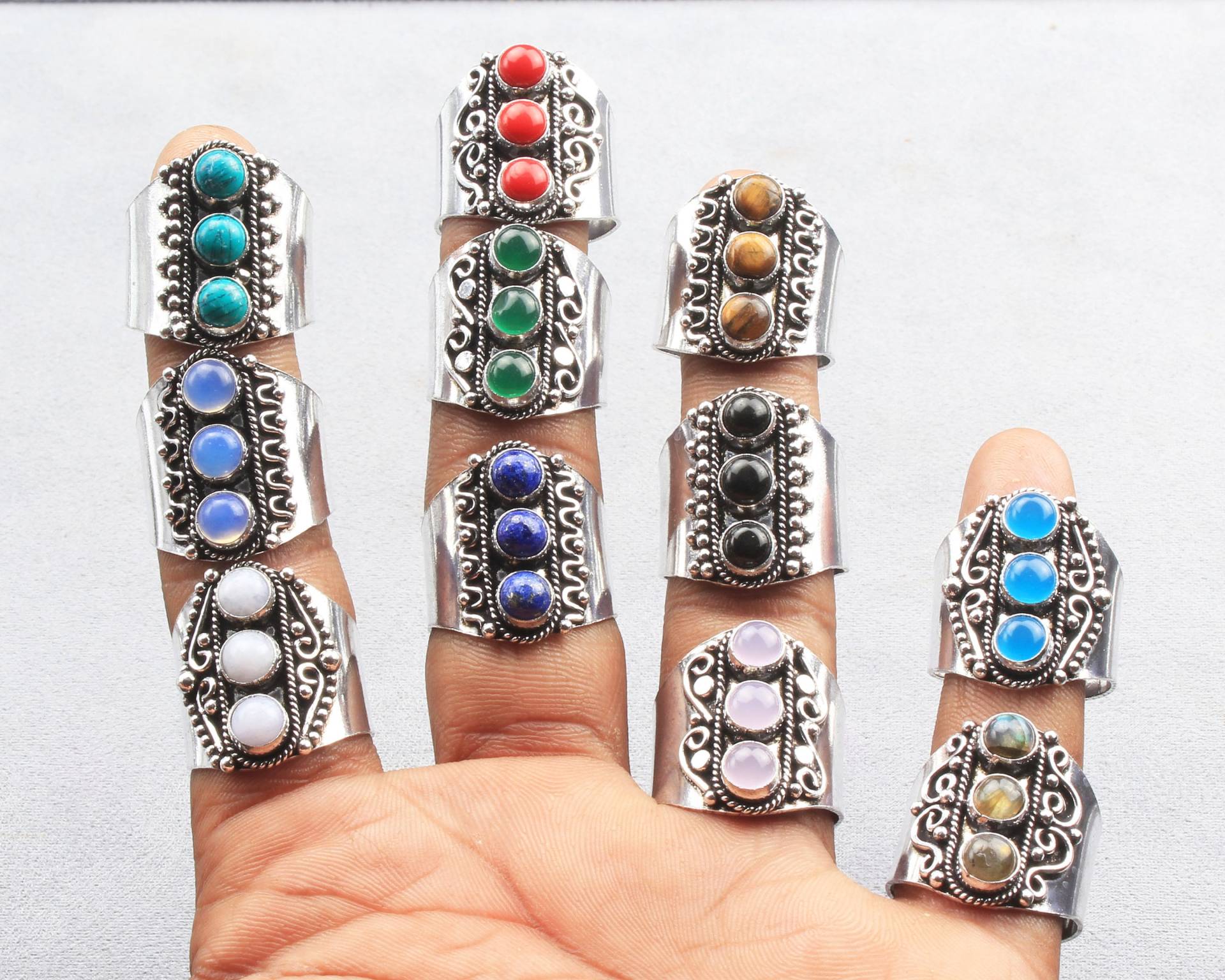 Verstellbarer Ring, Verschiedene Kristall Ringe, Silber Overlay Handgefertigte Hippie Frauen Edelstein Statement Ringe von KirtiGlobal