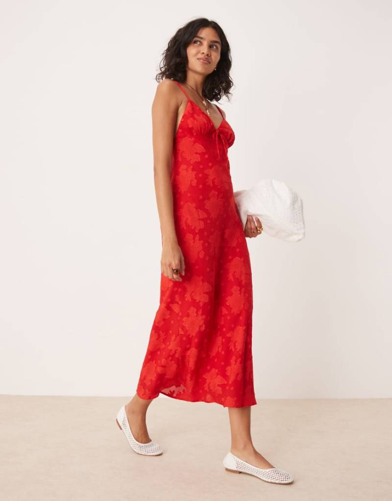 Kiss The Sky - Ärmelloses Jacquard-Maxikleid in Rot von Kiss The Sky