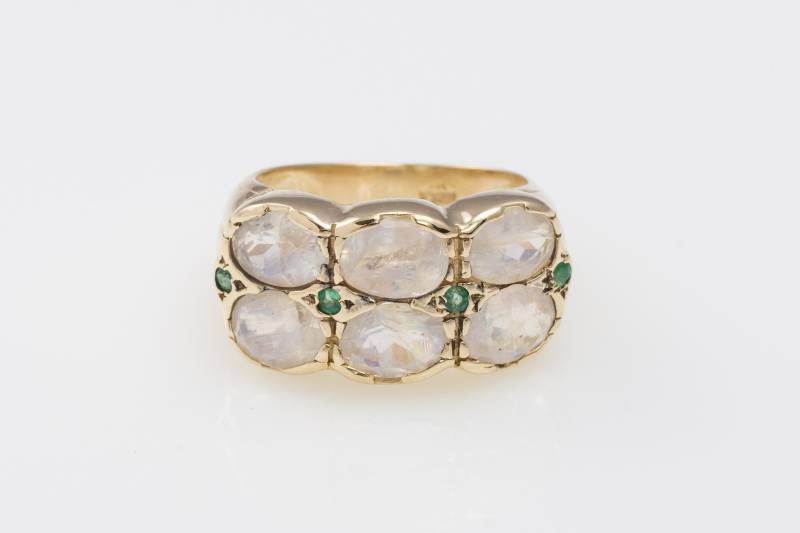 Zweireihiger Regenbogen Mondstein Ring - 14K Solid Gold Multi Stein Und Smaragd von KisufimJewelry