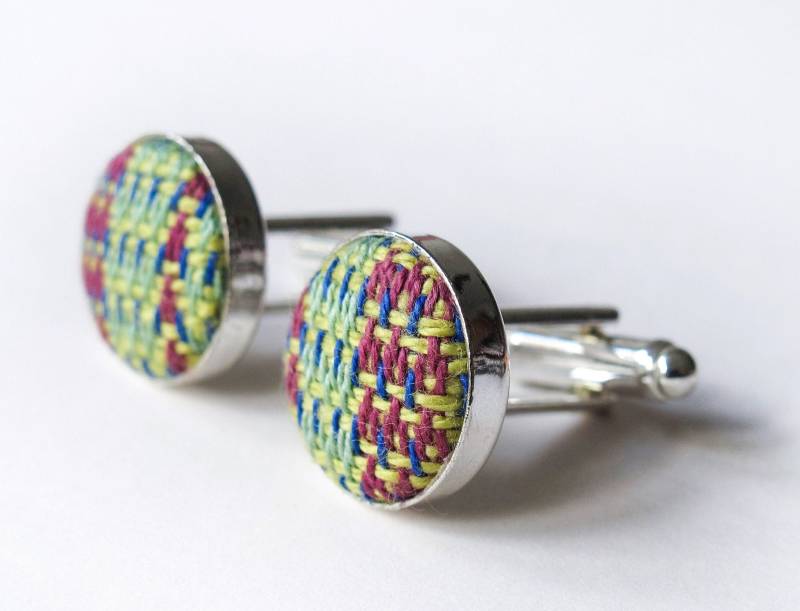 Handgewebte Manschettenknöpfe | Bunte Stoff Muster, Versilbert von KitMooi