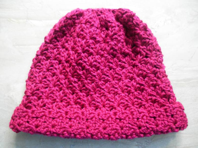 Fuchsia Charleston Damen Häkelmütze Herbst Winter Mütze von KitchenWindow