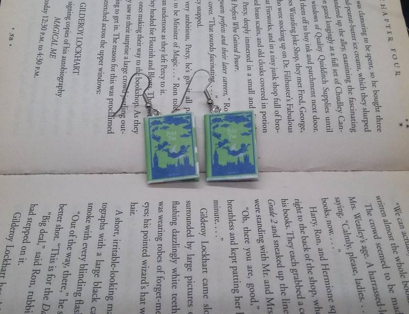 Peter Pan Ohrringe - Buch Schmuck- Handgemachte Mini Schmuck von Kits
