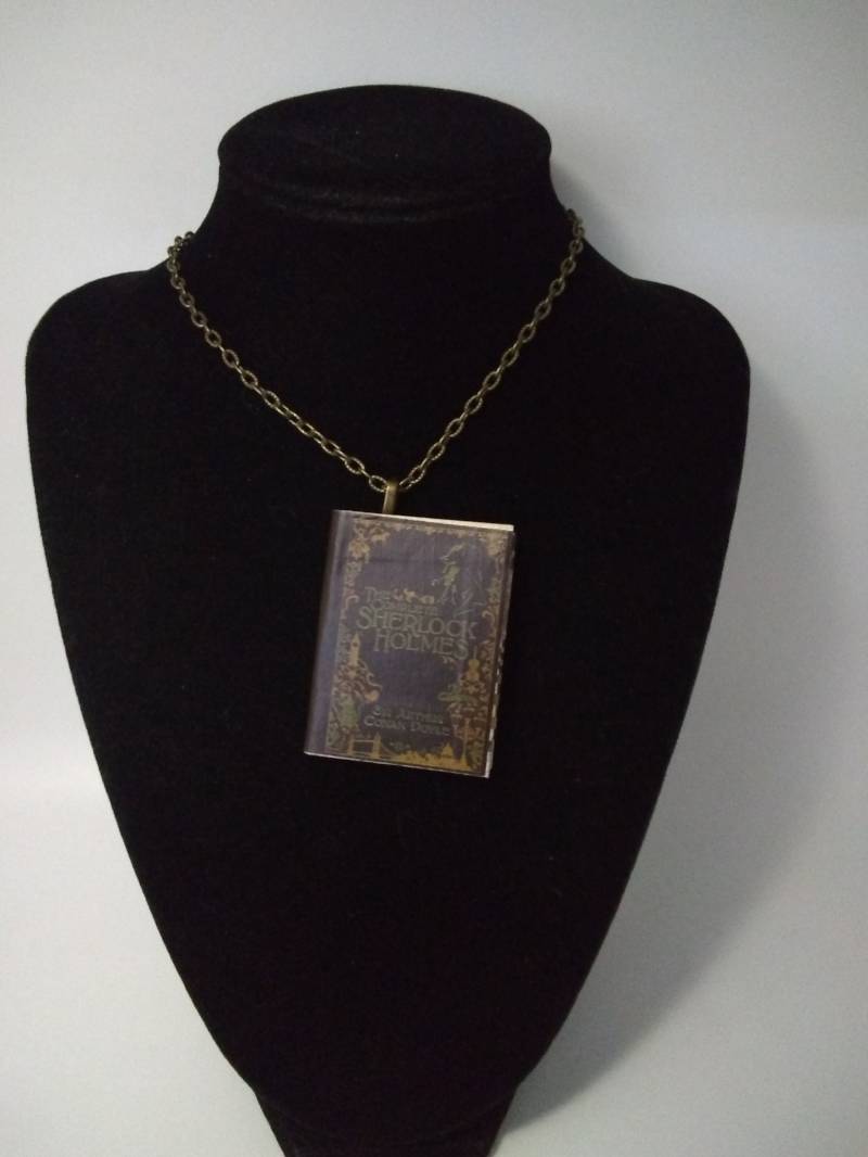Sherlock Holmes Anhänger/Ornament - Buch Halskette Sämtliche Werke Von Holmes-Sherlock Sir Arthur Conan Doyle-Sherlock Schmuck von Kits