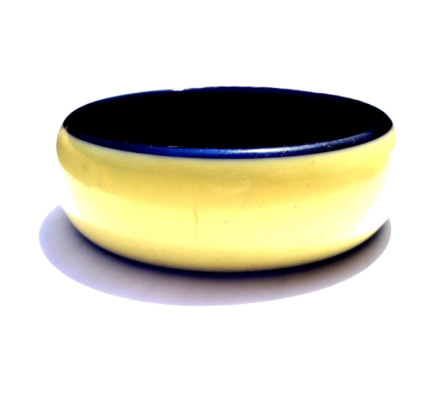 Art Deco Armreif Galalith, Marineblau Französisch & Creme Galalith-Armband, Seltene Antike Plastik Armband, 1920Er Jahren Schmuck, Vintage von Kitschtopia