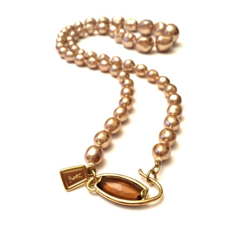 Ysl Perlenkette, Yves Saint Laurent Barocke Perlen, Schloss Perlen Halskette, Haute-Couture-Designer Signiert Schmuck Jahrgang Halskette von Kitschtopia