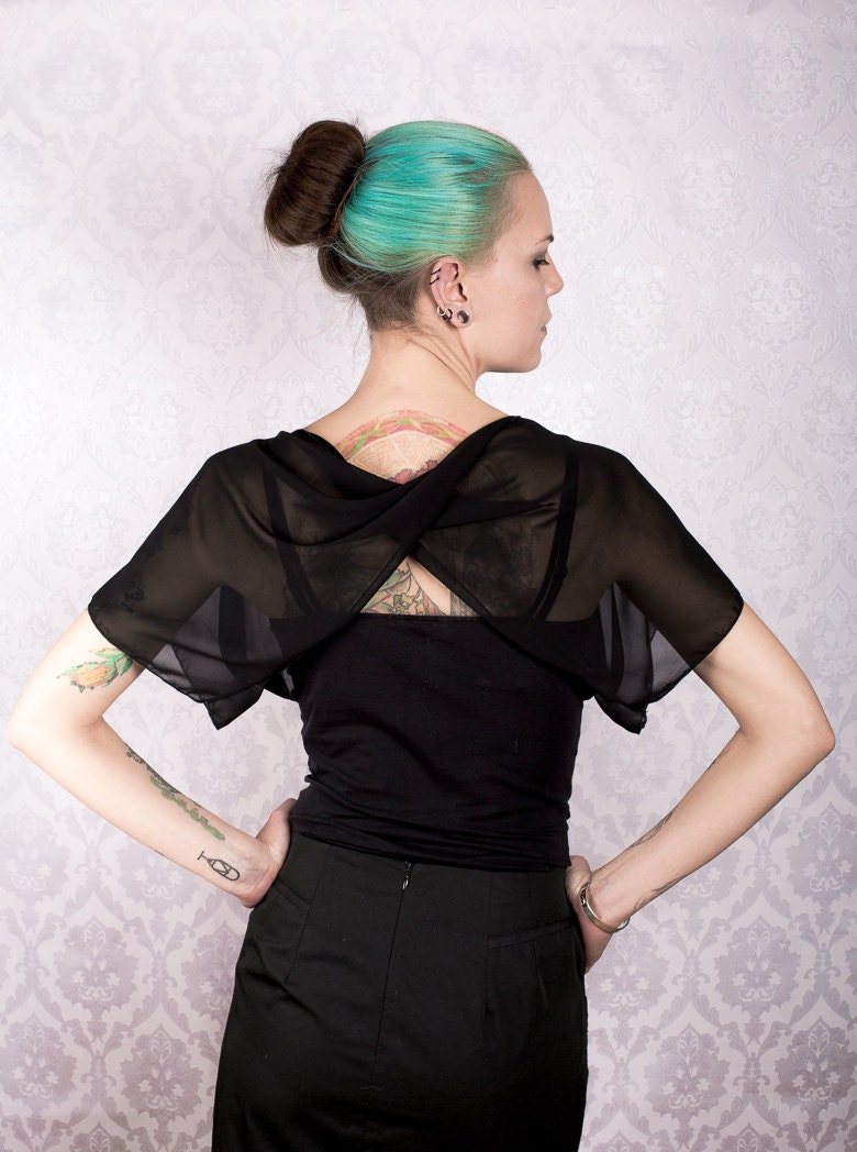 Schwarze Chiffon Twist Top Schwarze Chiffon Twist Top von KitsuneCoutureFI