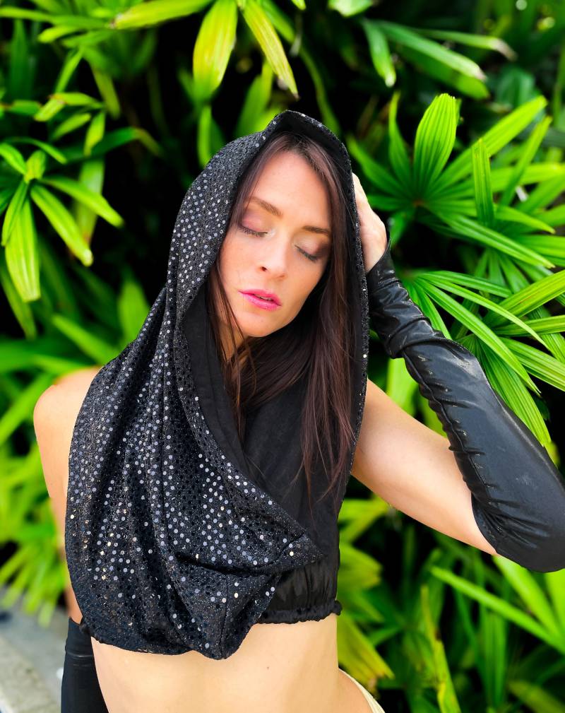 Night Owl Rave Haube/ Festival Hoodie/Sequin Rave-Schal/ Festival-Schal/ Disco Cosplay Haube Night Owl Rave Haube/ Festival Hoodie/Sequin Rave-Schal/ Festival-Schal/ Disco Cosplay Haube von KittyKittyCouture