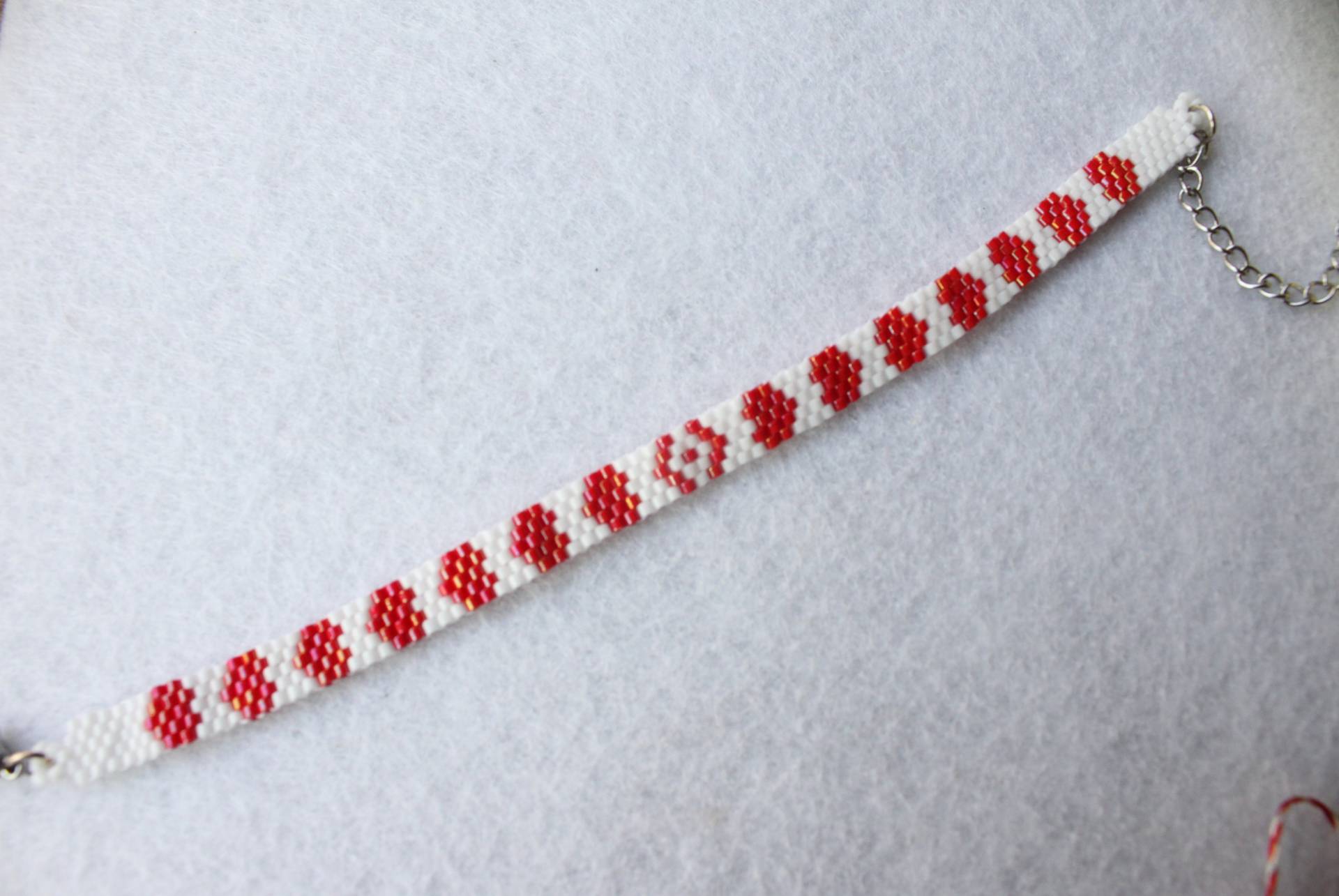 Armband Herzen Muttertag, Valentinstag, Dragobete Oder Martisor von KittyKunterbunt