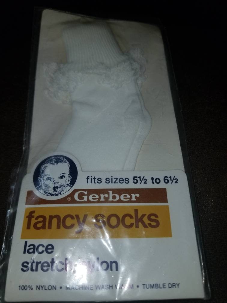 Neue Lacy 1970 Mädchen Gerber Fancy Lace Socken Stretch 100 % Nylon Baby Kleinkind Passt 5, 5 - 6, 5 Socke 4, 5-8, 5 Schuh Weiß Ostern Kleid Taufe von KittycatVintage16
