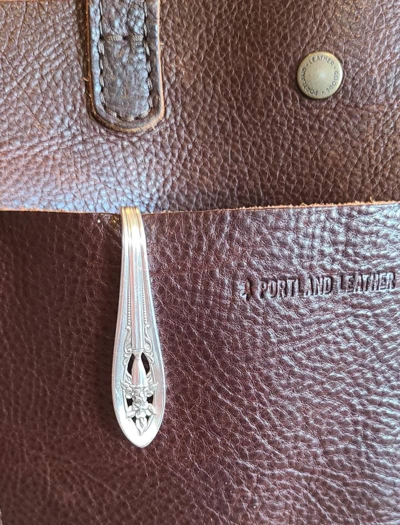 Vintage 1937 Hollywood Silber Geldbörse Haken Schlüssel Finder Besteck Schlüsselanhänger von KittysKollectables