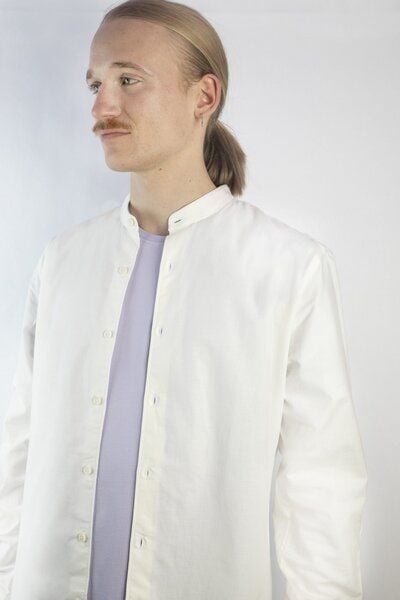 Herren Hemd mit Ananasfaser Weiß Blau Kiwistories von Kiwistories